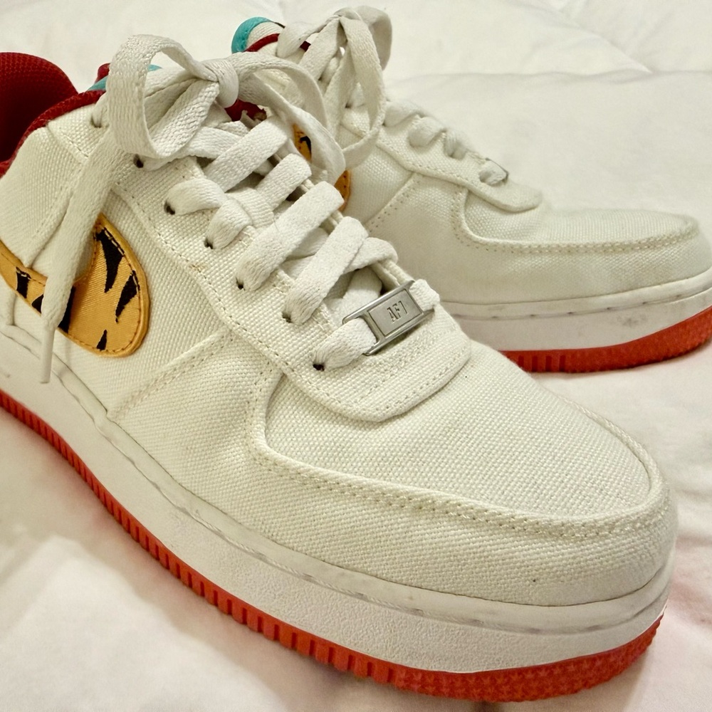 Nike Air Force 1 Low '07 LX "Year of the Tiger" - Picture 3 of 9